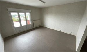 t3 à la location -   41200  ROMORANTIN LANTHENAY, surface 68 m2 location t3 - UBI436769987